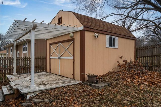 4800 N Bellaire Avenue, Kansas City, MO 64119