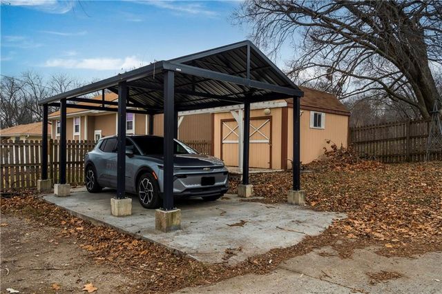 4800 N Bellaire Avenue, Kansas City, MO 64119