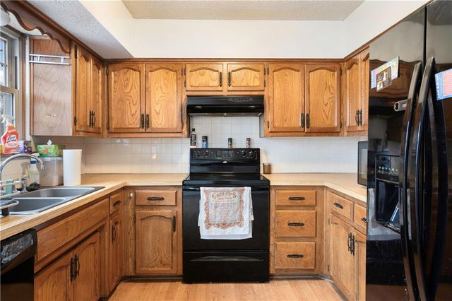 4800 N Bellaire Avenue, Kansas City, MO 64119