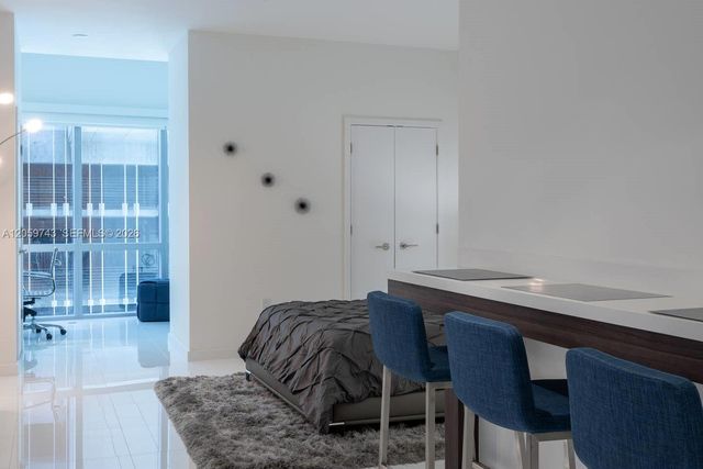 851 NE 1st Avenue 503, Miami, FL 33132