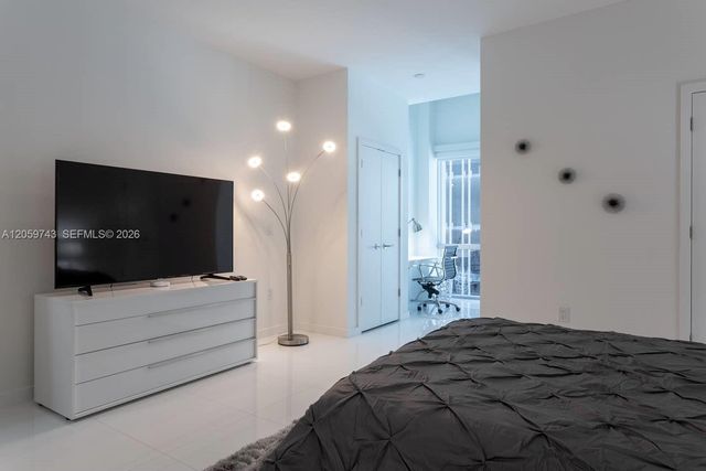 851 NE 1st Avenue 503, Miami, FL 33132
