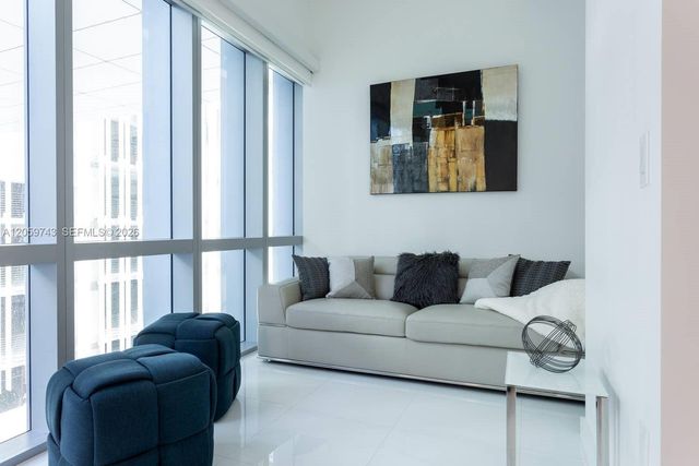851 NE 1st Avenue 503, Miami, FL 33132