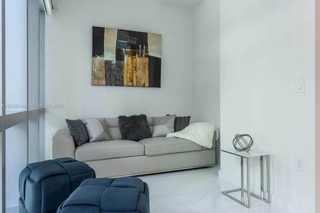 851 NE 1st Avenue 503, Miami, FL 33132