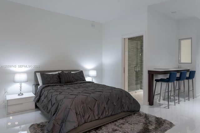 851 NE 1st Avenue 503, Miami, FL 33132