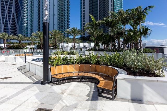 851 NE 1st Avenue 503, Miami, FL 33132