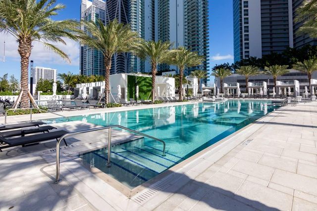 851 NE 1st Avenue 503, Miami, FL 33132