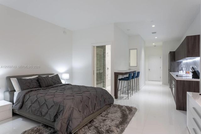 851 NE 1st Avenue 503, Miami, FL 33132