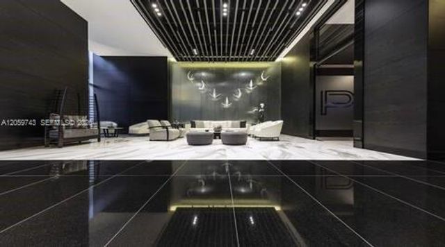 851 NE 1st Avenue 503, Miami, FL 33132