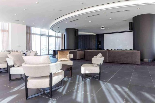 851 NE 1st Avenue 503, Miami, FL 33132