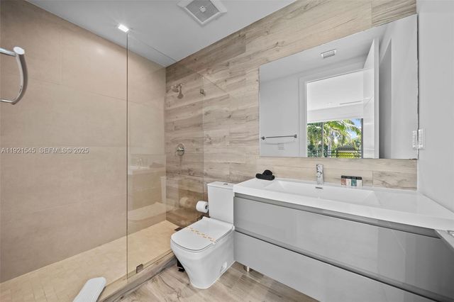 4740 Alton Rd, Miami Beach, FL 33140