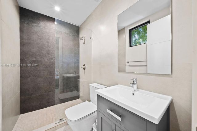 4740 Alton Rd, Miami Beach, FL 33140