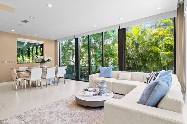 4740 Alton Rd, Miami Beach, FL 33140