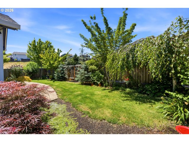 2846 Nw GEHLAR Rd, Salem, OR 97304