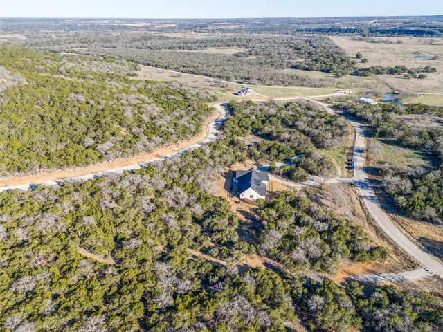 112 Wooded Acres Drive, Mineral Wells, TX 76067