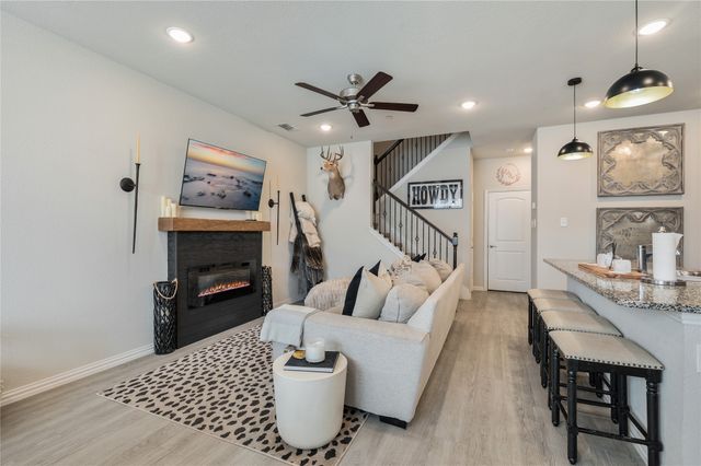 2212 Davenport Drive, Denton, TX 76207
