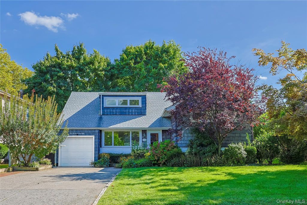 168 Glenmore Street, Williston Park, NY 11596