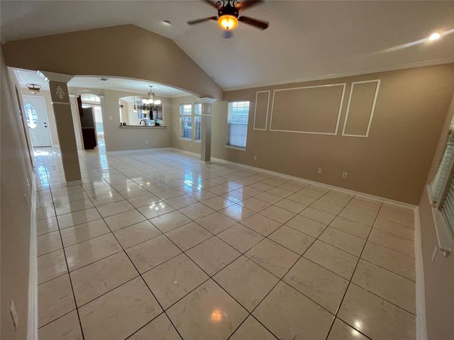 9715 Raul Hector Drive, Houston, TX 77075