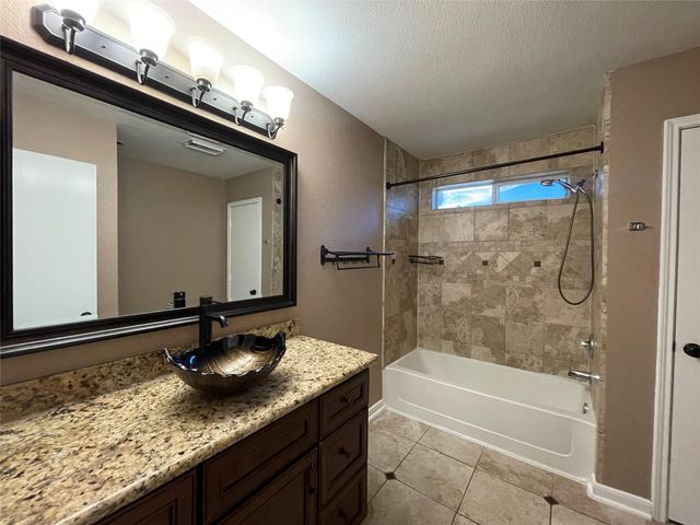 9715 Raul Hector Drive, Houston, TX 77075