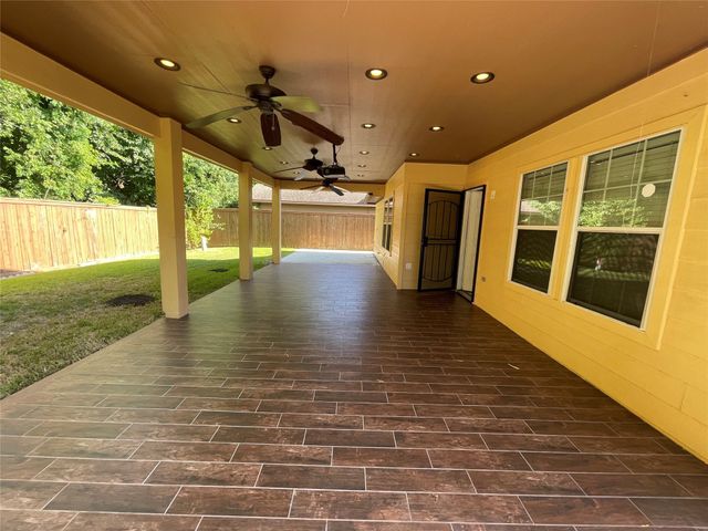 9715 Raul Hector Drive, Houston, TX 77075