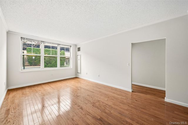 300 Mamaroneck Avenue 323, White Plains, NY 10604