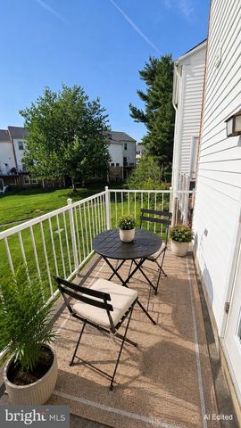 6152 STRASBURG DR, Centreville, VA 20121