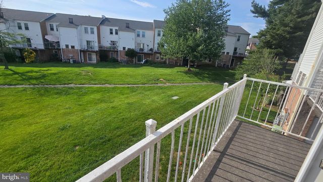 6152 STRASBURG DR, Centreville, VA 20121
