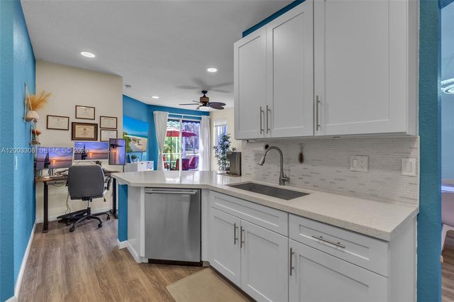 268 Conservation Dr, Weston, FL 33327