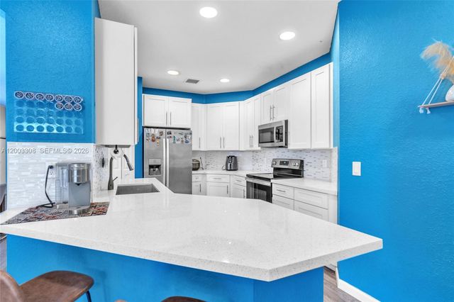 268 Conservation Dr, Weston, FL 33327