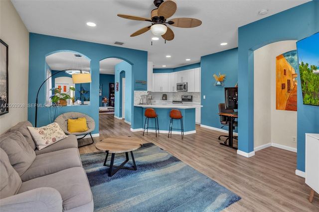 268 Conservation Dr, Weston, FL 33327