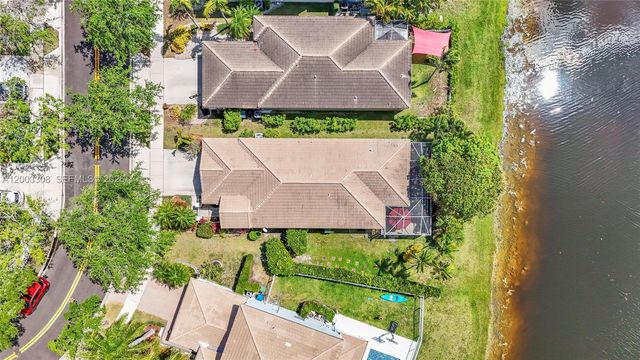 268 Conservation Dr, Weston, FL 33327