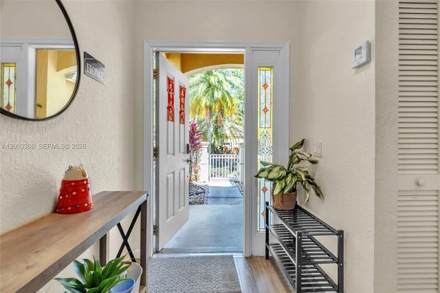 268 Conservation Dr, Weston, FL 33327