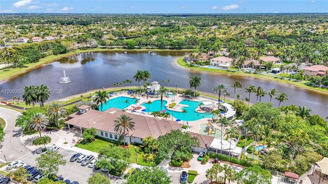 268 Conservation Dr, Weston, FL 33327