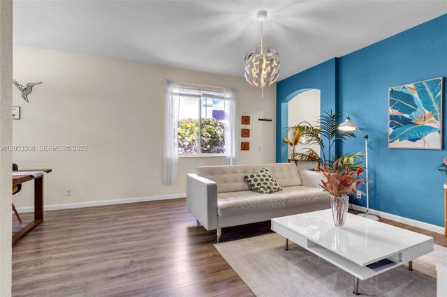 268 Conservation Dr, Weston, FL 33327