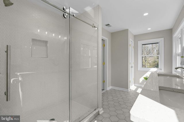 6125 WOODED RUN DR, Columbia, MD 21044