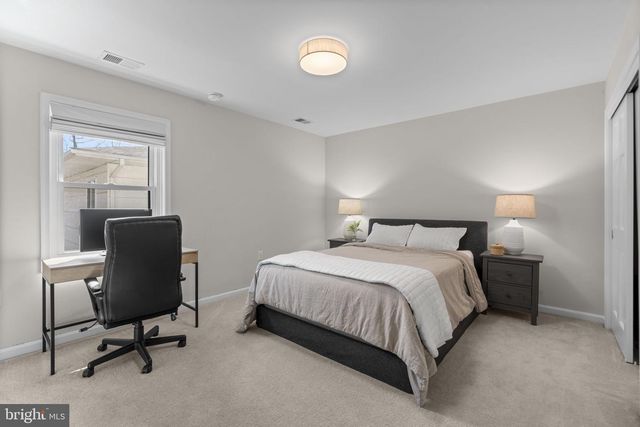 6125 WOODED RUN DR, Columbia, MD 21044