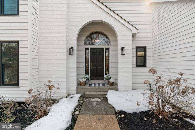 6125 WOODED RUN DR, Columbia, MD 21044