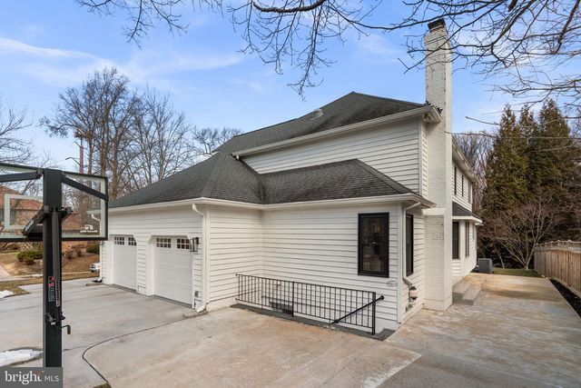 6125 WOODED RUN DR, Columbia, MD 21044