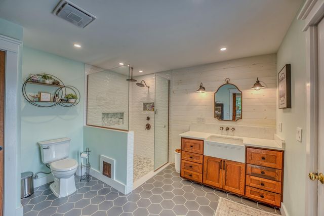 234 Carter Mountain Road, New Hampton, NH 03256