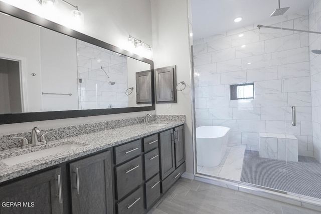 3813 Peak, El Paso, TX 79938