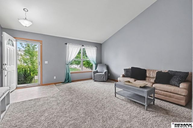 5816 S 193 Street, Omaha, NE 68135