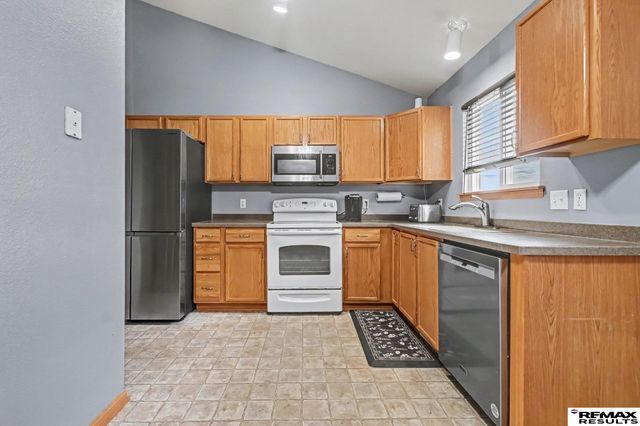 5816 S 193 Street, Omaha, NE 68135