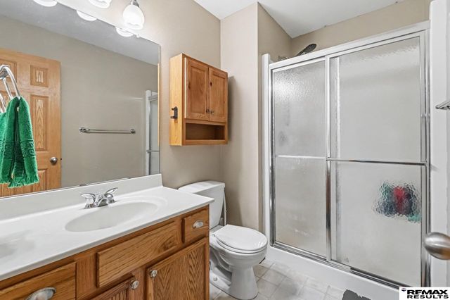 5816 S 193 Street, Omaha, NE 68135