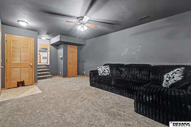 5816 S 193 Street, Omaha, NE 68135
