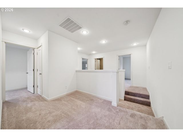 9975 Sw LEDGESTONE Ct, Beaverton, OR 97007