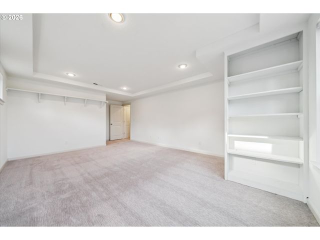 9975 Sw LEDGESTONE Ct, Beaverton, OR 97007