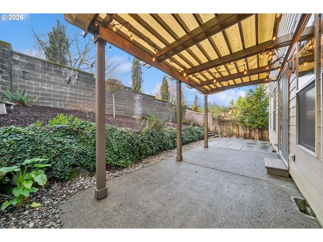 9975 Sw LEDGESTONE Ct, Beaverton, OR 97007