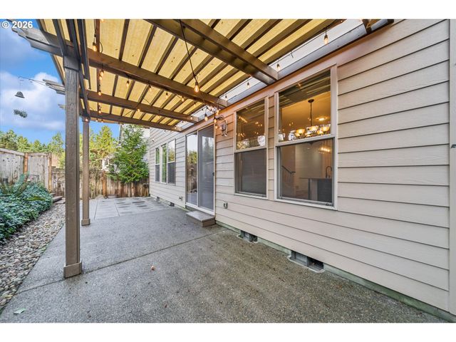 9975 Sw LEDGESTONE Ct, Beaverton, OR 97007