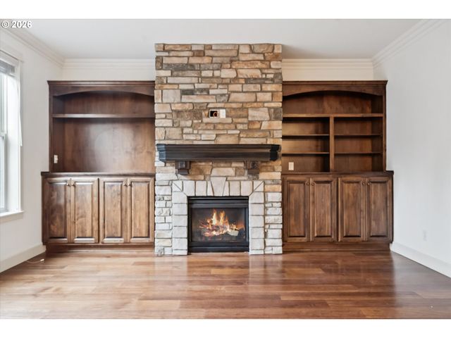 9975 Sw LEDGESTONE Ct, Beaverton, OR 97007