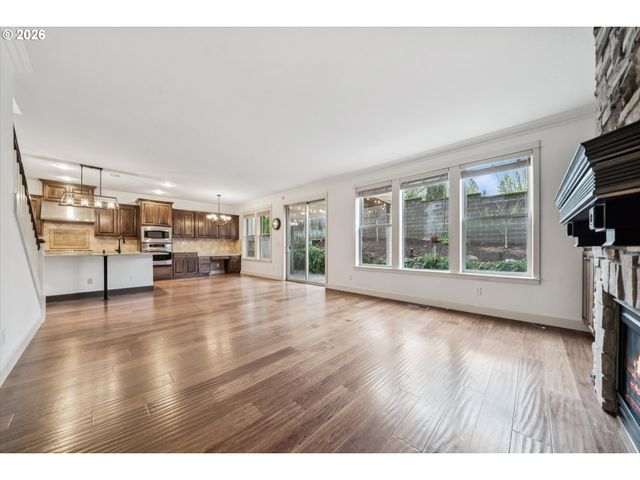 9975 Sw LEDGESTONE Ct, Beaverton, OR 97007