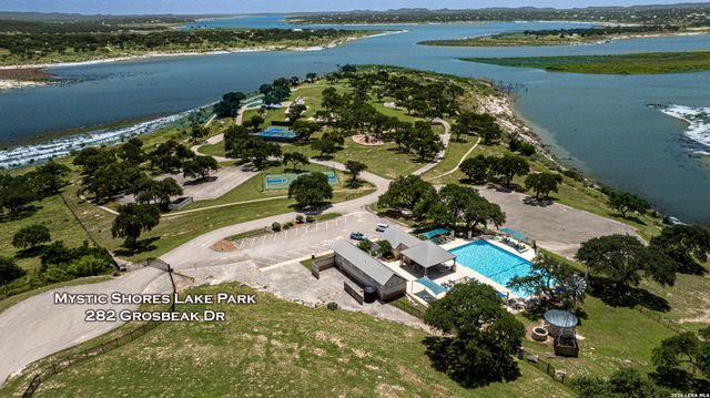 321 Blackbird Drive, Spring Branch, TX 78070